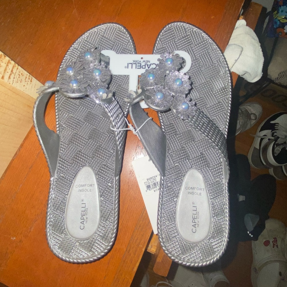 Capelli women’s flower slides